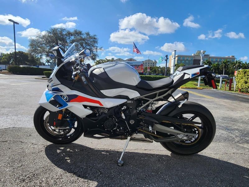2025 BMW S 1000 RRImage 1
