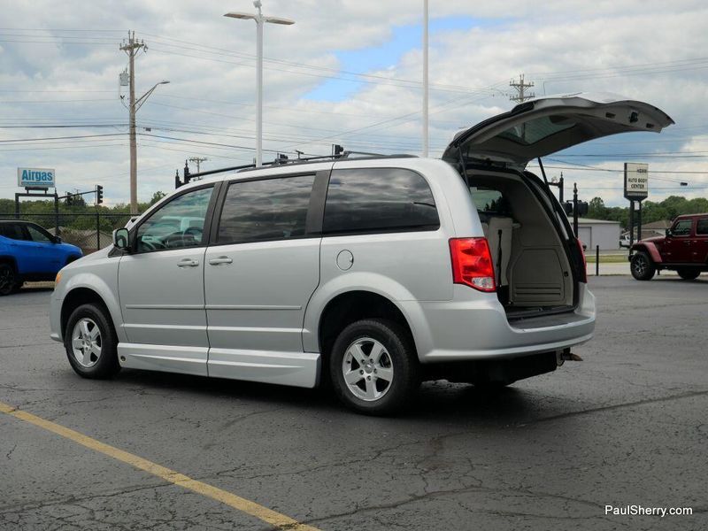Used 2012 Dodge Grand Caravan SXT