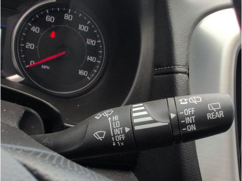 Used 2024 GMC Terrain SLEImage 26