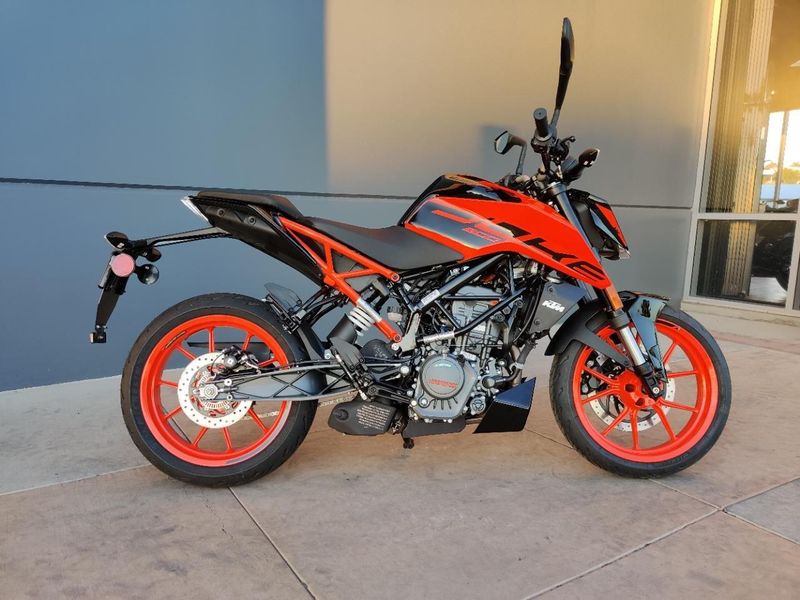 Used 2023 KTM 200 DUKE Image 2
