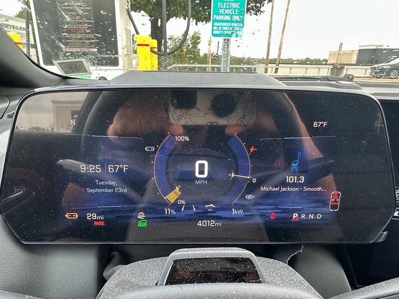 2025 Chevrolet Equinox EV 3RS photo 20