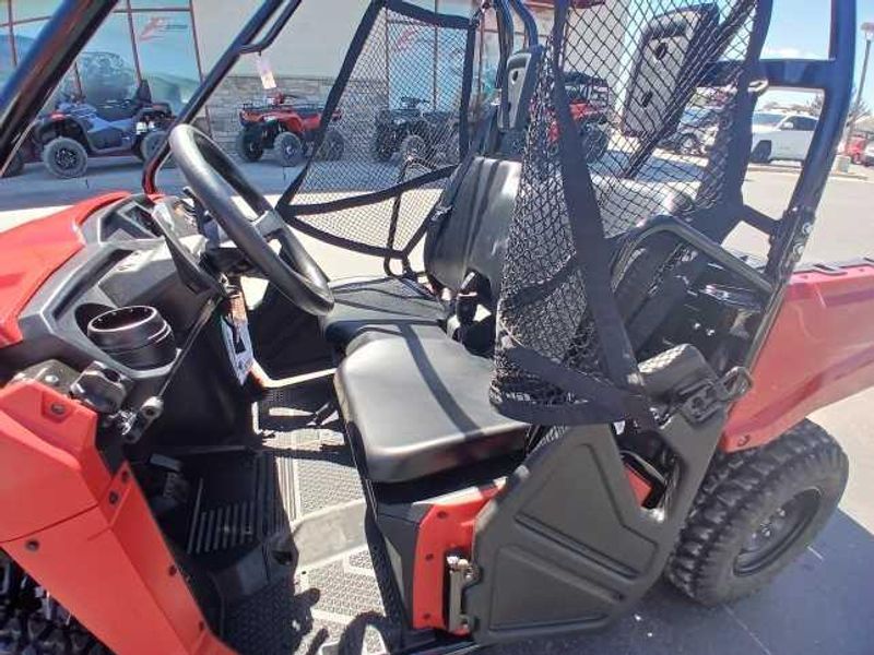 2025 Honda PIONEER 520 
