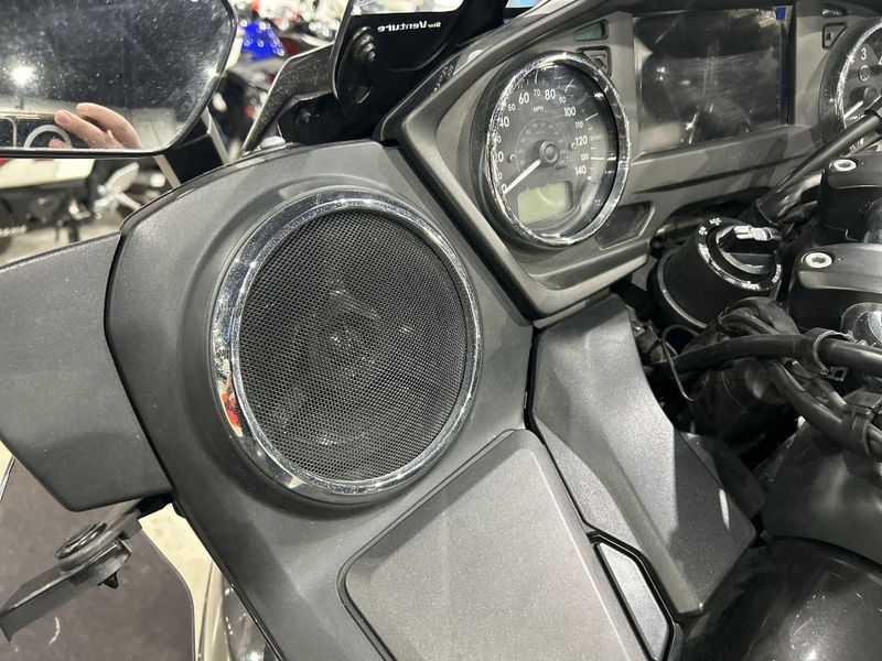Used 2018 Yamaha Star Venture Image 24