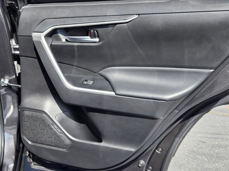 Used 2023 Toyota RAV4 XLE FWD (Natl)