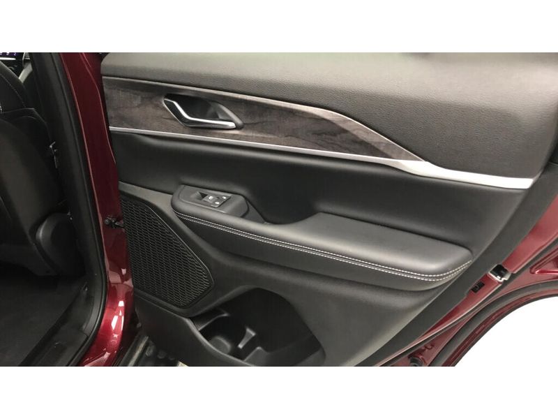 Used 2024 Jeep Grand Cherokee LimitedImage 23