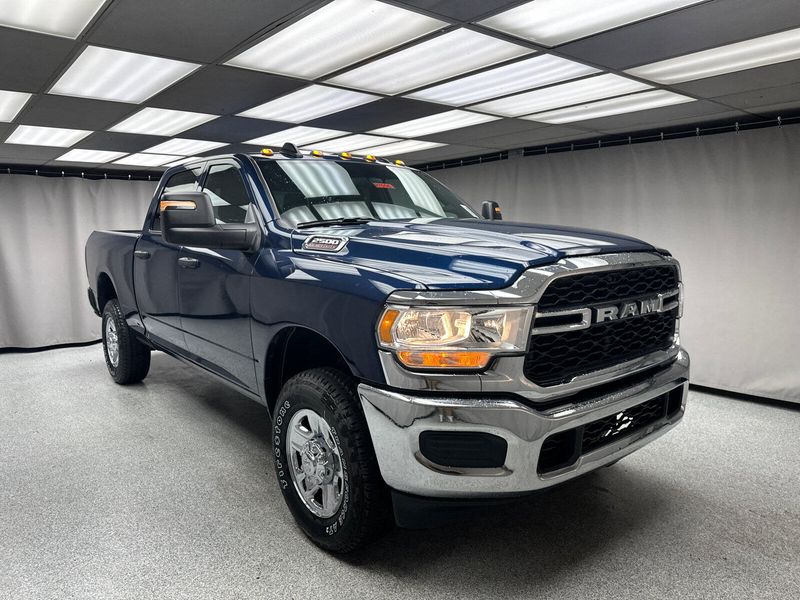 2024 RAM 2500 Tradesman Crew Cab 4x4 6