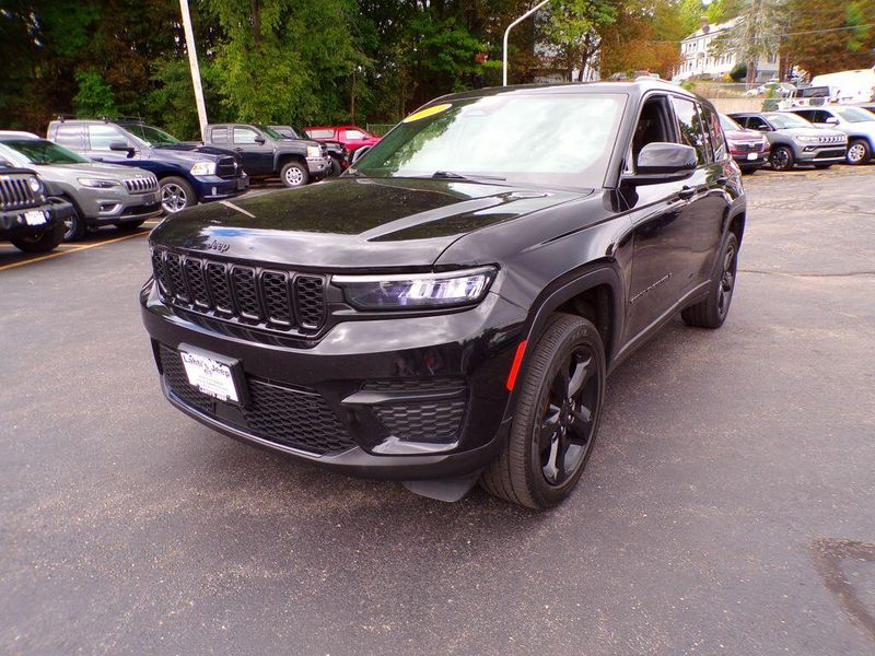 Used 2023 Jeep Grand Cherokee Altitude X