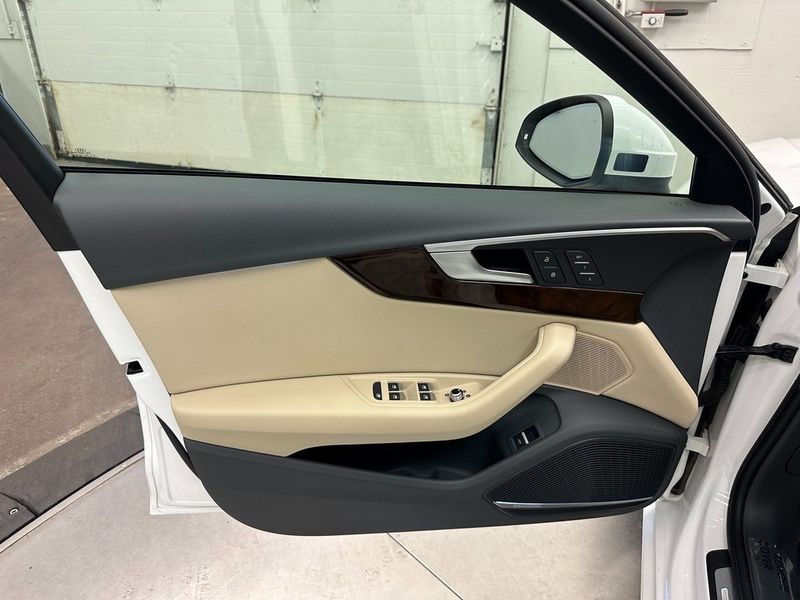 2018 Audi A4 2.0T Premium PlusImage 18