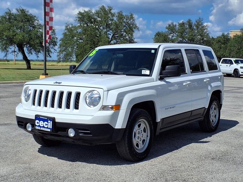 2015 Jeep Patriot Sport photo 13
