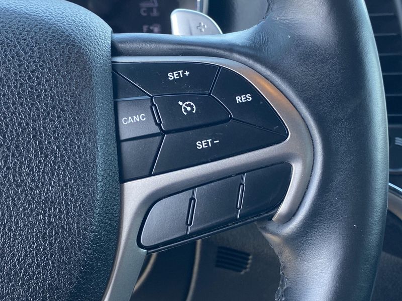 2017 Jeep Grand Cherokee AltitudeImage 28