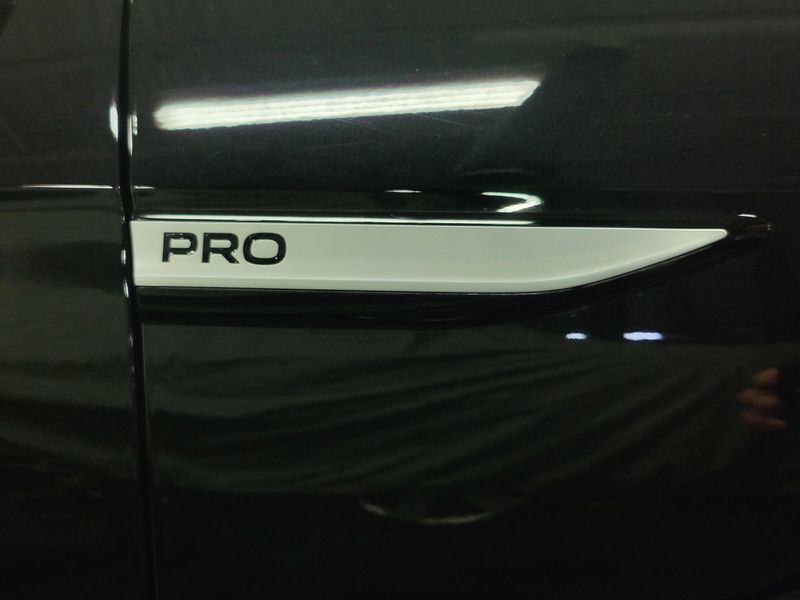 Used 2024 Volkswagen ID.4 Pro 82kW Long RangeImage 4