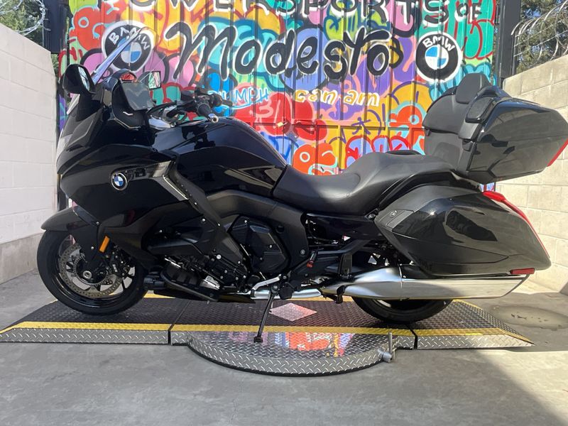 2023 BMW K1600B in a Black Storm Metallic exterior color. BMW Motorcycles of Modesto 209-524-2955 bmwmotorcyclesofmodesto.com 