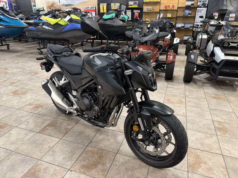 New 2026 Honda CB500 HORNET ABS Image 11