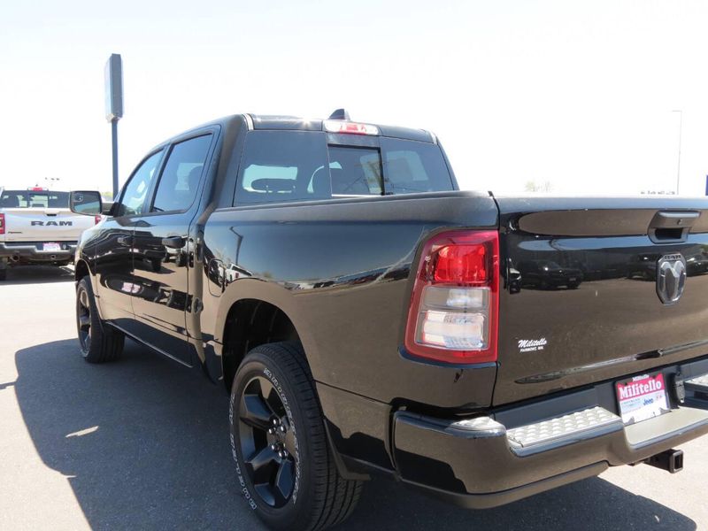 2023 RAM 1500 Tradesman 4x4 4dr Crew Cab 5.6 ft. SB PickupImage 4