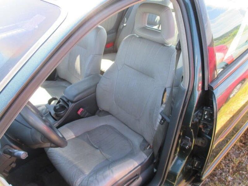 Used 2001 Pontiac Grand Prix GTImage 10