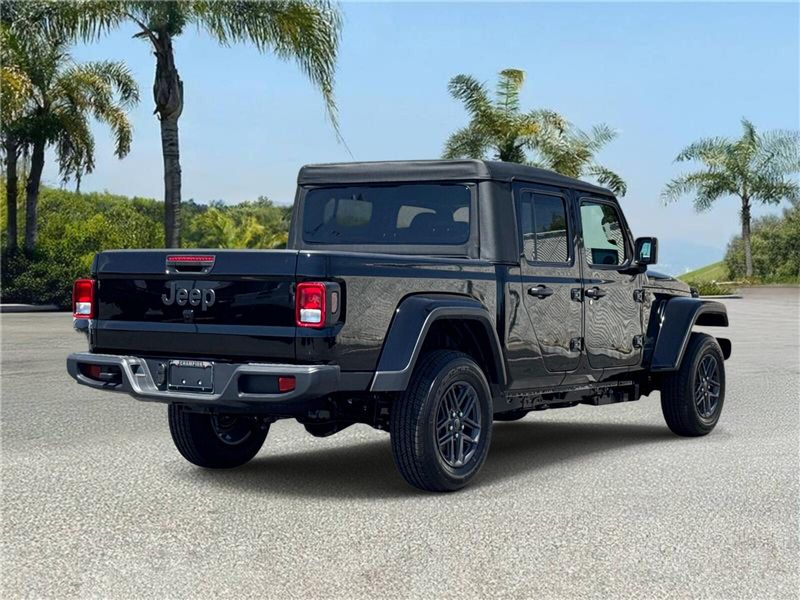 New 2026 Jeep Gladiator Sport S 4x4