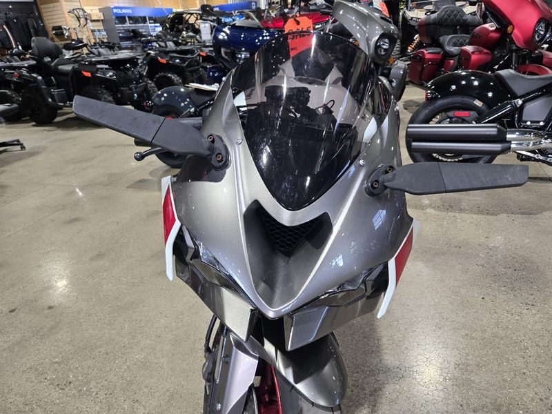 USED 2025 KAWASAKI NINJA ZX6R BASE Image 8