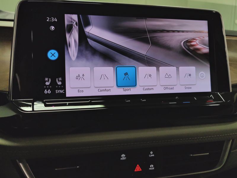 Used 2024 Volkswagen Atlas SE 4-Motion AWDImage 19