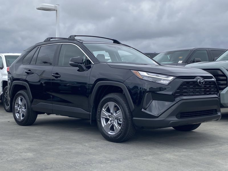 New 2025 Toyota RAV4 Hybrid XLEImage 2