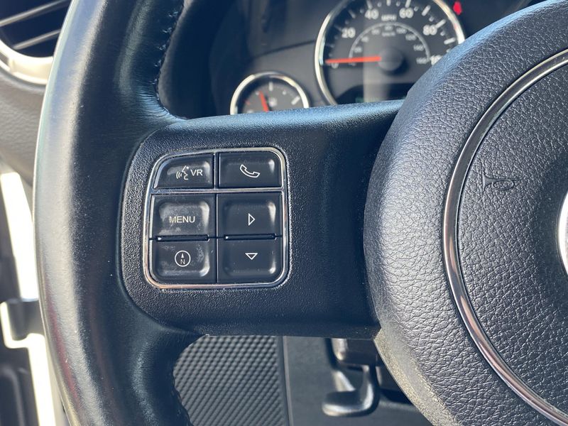 Used 2016 Jeep Wrangler Unlimited SaharaImage 26