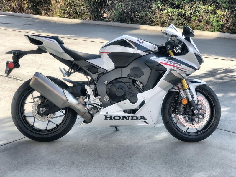 New 2027 Honda CBR1000RR ABS Image 18