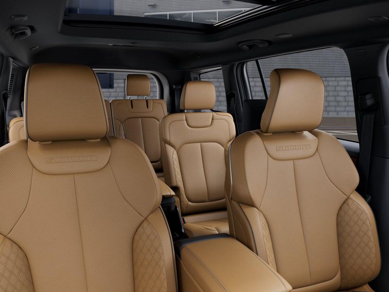 New 2026 Jeep Grand Cherokee L Summit 4x4Image 26