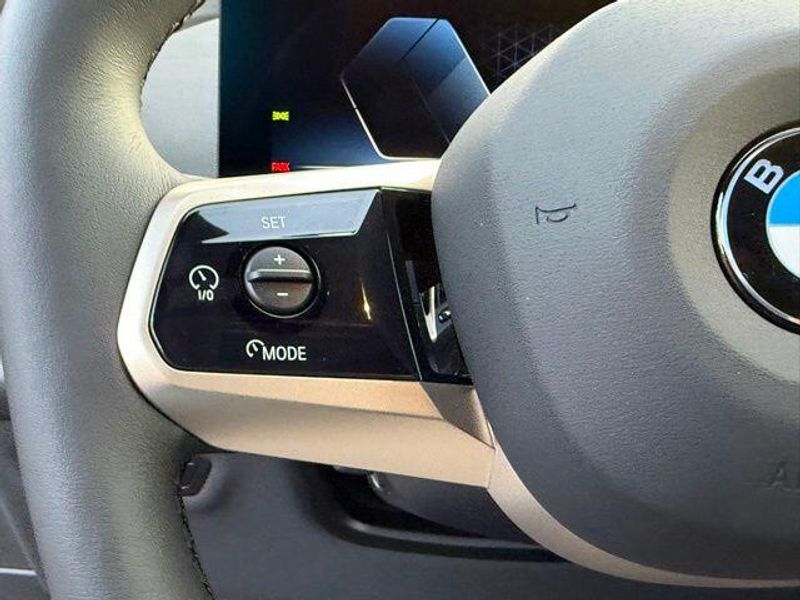 New 2026 BMW iX xDrive45Image 21