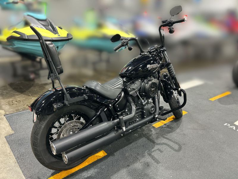 Used 2019 Harley-Davidson SOFT TAIL STREET BOB Image 14