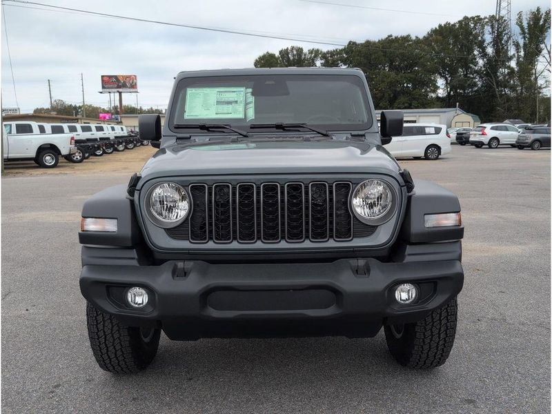 New 2026 Jeep Wrangler 4-door Sport SImage 8