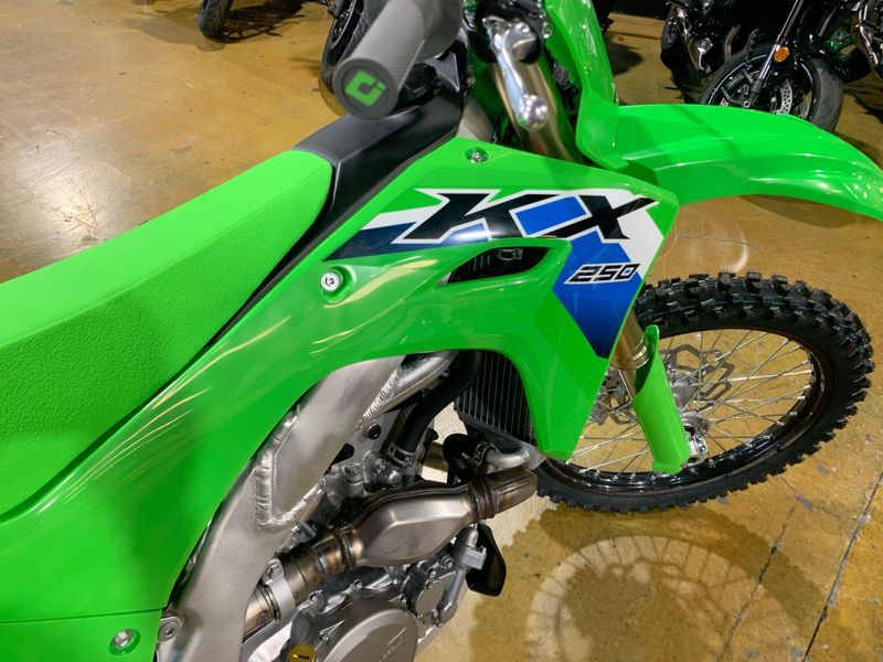 New 2026 Kawasaki KX 450 Image 13