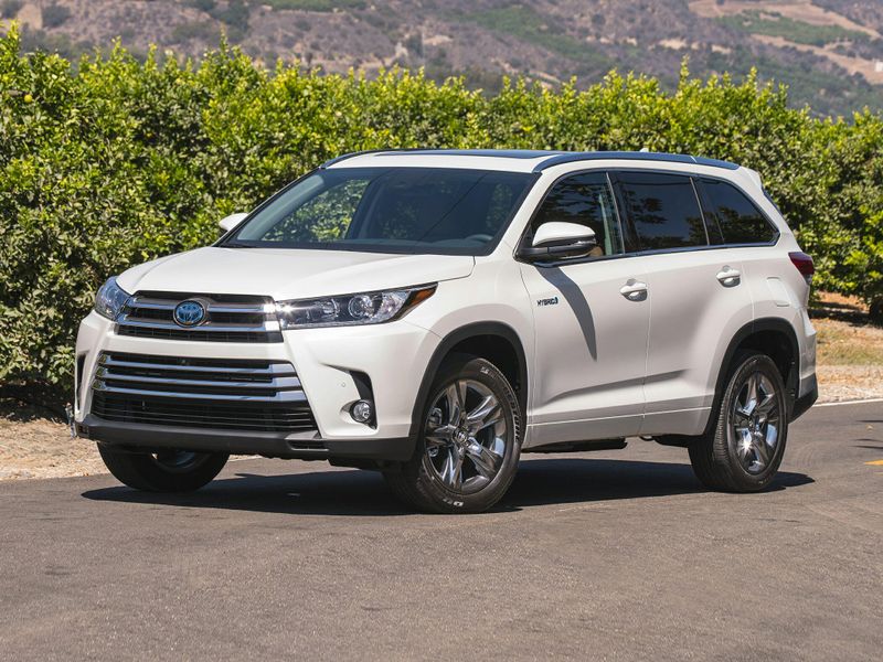 New 2017 Toyota Highlander Hybrid LimitedImage 1