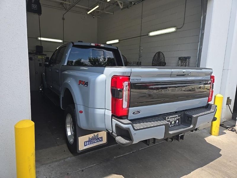 Used 2025 Ford F-450 PlatinumImage 4