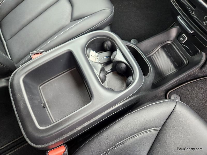 New 2026 Chrysler Voyager Lx