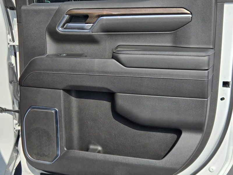 Used 2022 Chevrolet Silverado 1500 4WD Crew Cab 147 LT w/1LT