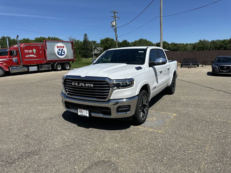 2025 RAM 1500 Laramie Crew Cab 4x4 5