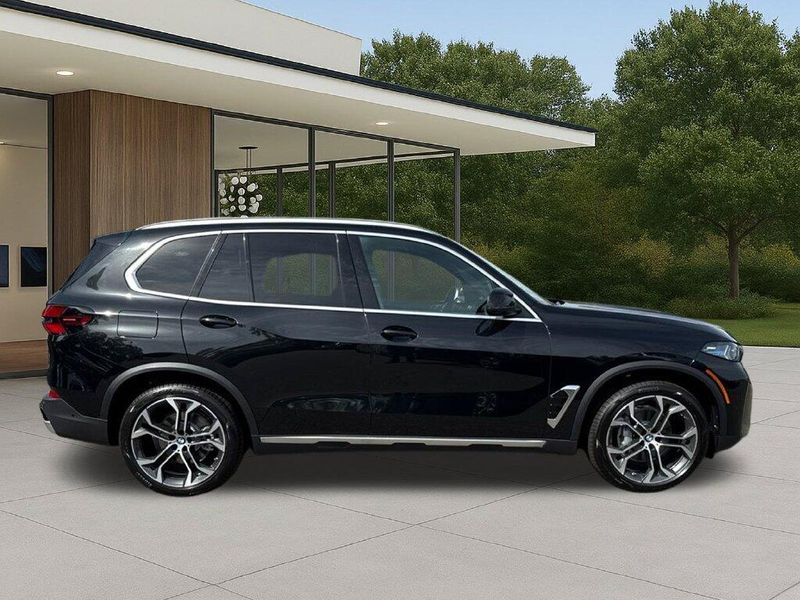 New 2026 BMW X5 sDrive40iImage 6