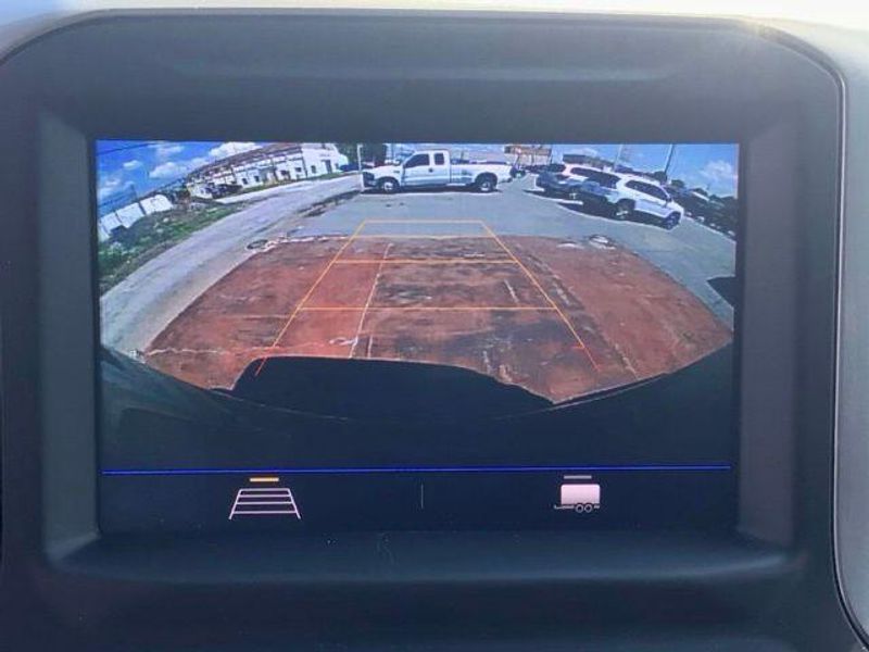 Used 2022 Chevrolet Silverado 1500 LTD CustomImage 13