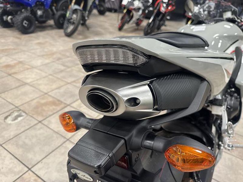 New 2026 Honda CBR600RR Image 25