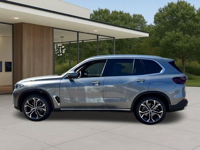 New 2026 BMW X5 sDrive40iImage 13
