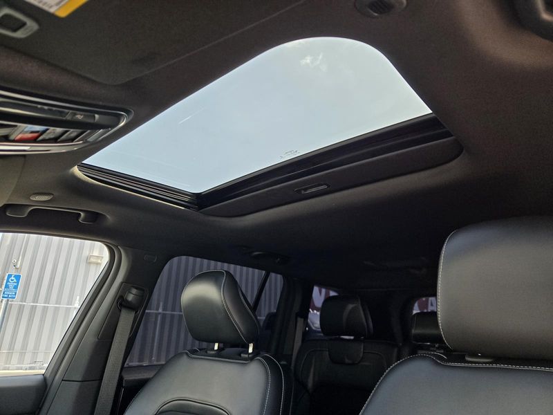 Used 2023 Jeep Grand Cherokee Altitude 4x4