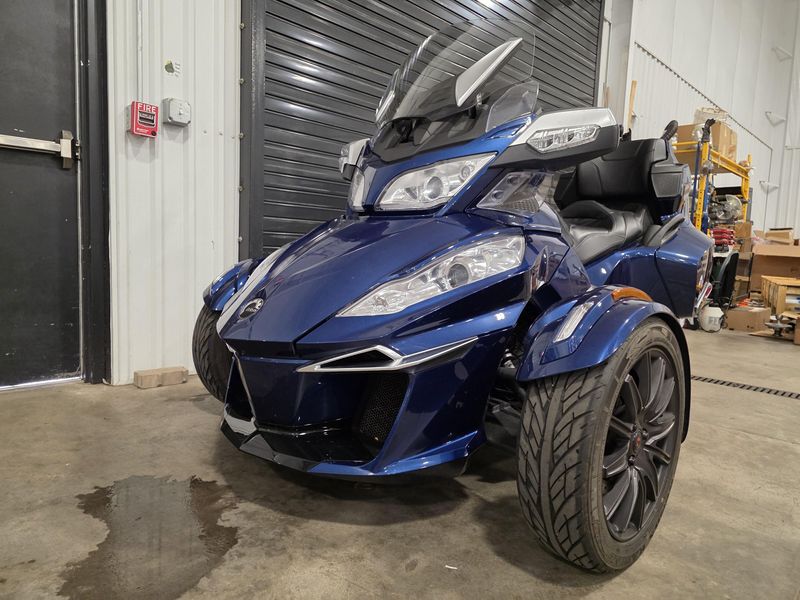 Used 2017 Can-Am Spyder RT Base 