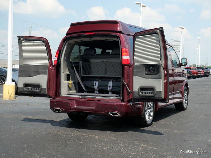 Used 2024 Chevrolet Express Cargo Image 18