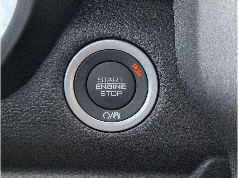 New 2026 RAM 1500 Express Crew Cab 4x4 5