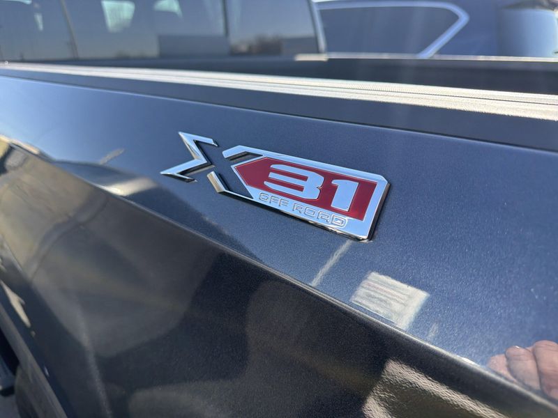 Used 2022 GMC Sierra 1500 Limited SLTImage 10