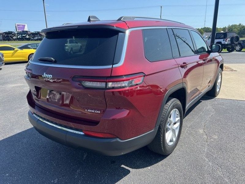 2021 Jeep Grand Cherokee L LaredoImage 4