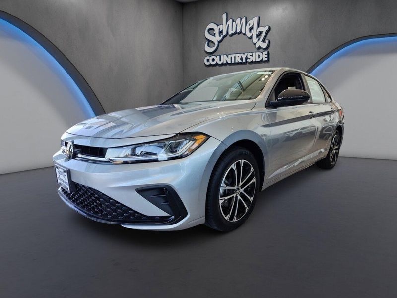 Used 2025 Volkswagen Jetta Sport TurboImage 3