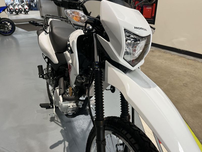 New 2025 Honda XR150L Image 19