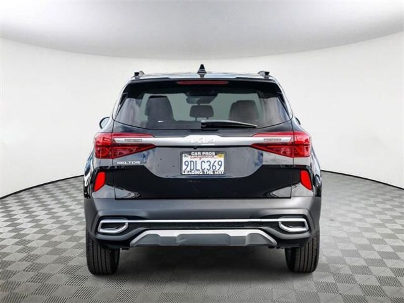 2023 Kia Seltos SImage 7