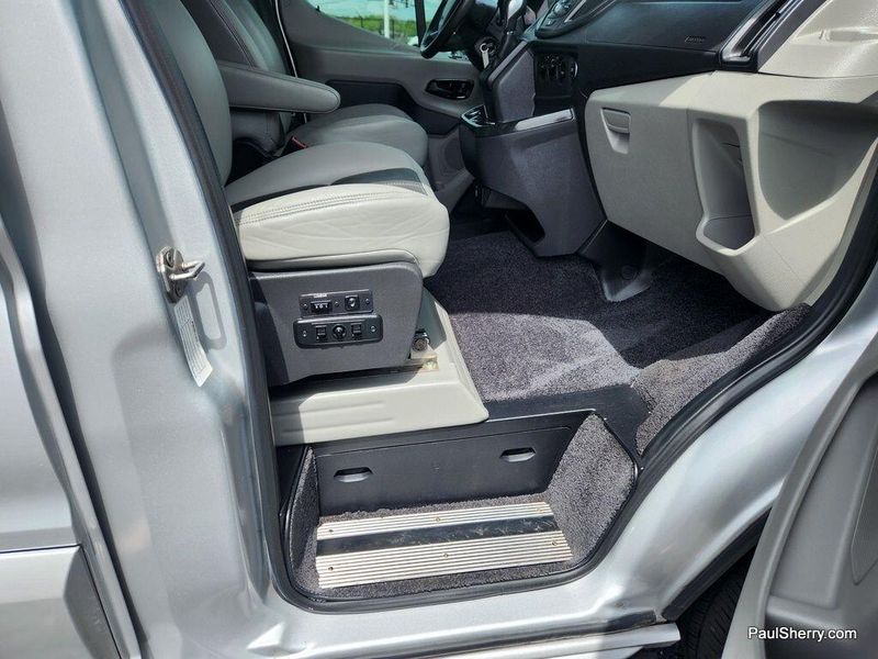 2018 Ford Transit-250 Image 24