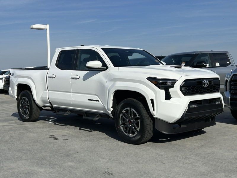 2025 Toyota Tacoma TRD SportImage 2